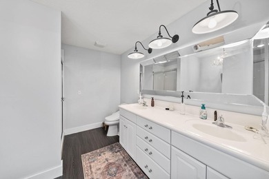 Welcome to this beautifully renovated 4-bedroom, 2-bath - photo 15