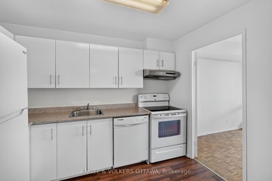 What a view! Welcome to easy living at 2625 Regina Street, Unit - photo 17