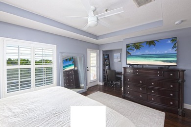 Welcome to this beautifully maintained turn-key three-story - photo 20