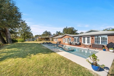 Welcome to this beautifully renovated 4-bedroom, 2-bath - photo 24