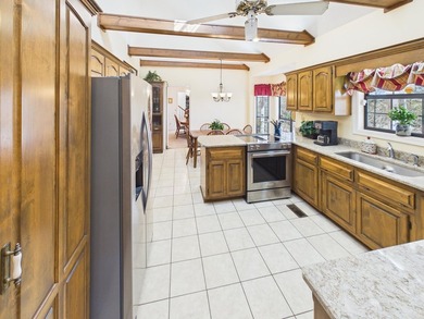 This spacious 4 bedroom 3.5 bath home offers approximately 3,079 - photo 24