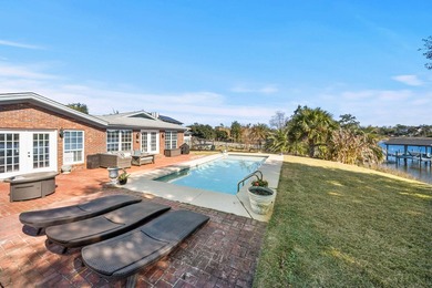 Welcome to this beautifully renovated 4-bedroom, 2-bath - photo 25