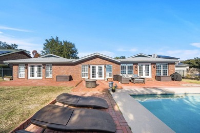 Welcome to this beautifully renovated 4-bedroom, 2-bath - photo 26