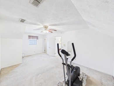 This spacious 4 bedroom 3.5 bath home offers approximately 3,079 - photo 39