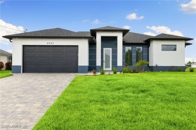 Cape Coral Lakes Area Home For Sale in Cape Coral Florida