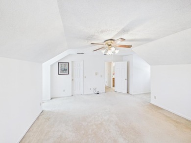 This spacious 4 bedroom 3.5 bath home offers approximately 3,079 - photo 41