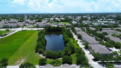 Welcome to this beautifully maintained turn-key three-story - photo 43