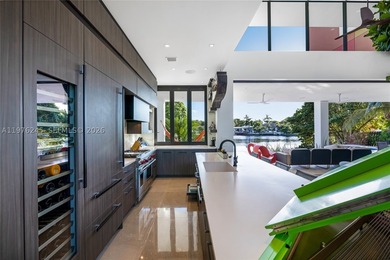 Discover an architectural showpiece where Modernist design meets - photo 19