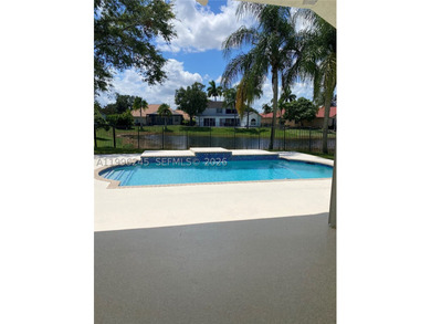 Beautiful home in the prestigious Weston Hills Country Club - photo 19