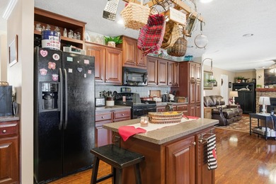 Back on the market & still looking for new owners. Exceptionally - photo 20