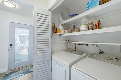 DIRECT BEACHFRONT TOWNHOME on *Palm* Island!
If you're dreaming - photo 27