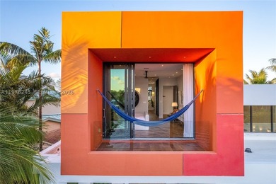 Discover an architectural showpiece where Modernist design meets - photo 32