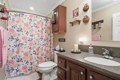 Back on the market & still looking for new owners. Exceptionally - photo 35