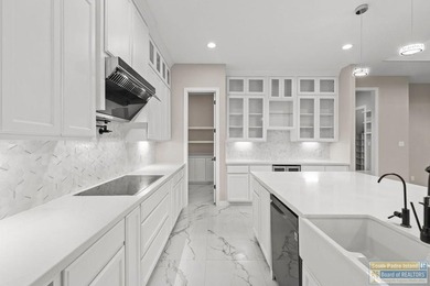 Luxury 5 Bedroom, 4 bath Home located in the Exclusive SPI Golf - photo 11