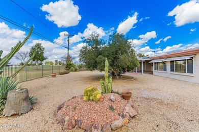 Discover all the charm and comfort of this adorable 2-bedroom - photo 21