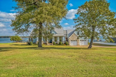 Richland Chambers Lake Home For Sale in Corsicana Texas