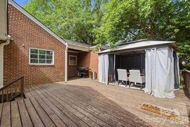 Coffee on the deck. Evenings under the trees. Plenty of room to - photo 28