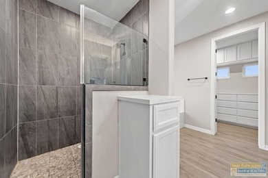 Luxury 5 Bedroom, 4 bath Home located in the Exclusive SPI Golf - photo 34