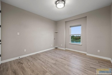 Luxury 5 Bedroom, 4 bath Home located in the Exclusive SPI Golf - photo 42