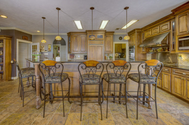 Magnificent example of classic southern charm! - photo 9