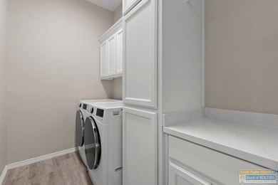 Luxury 5 Bedroom, 4 bath Home located in the Exclusive SPI Golf - photo 48
