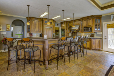 Magnificent example of classic southern charm! - photo 10