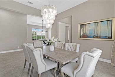 Flexible 4-bedroom home with a large guest suite/office that - photo 12
