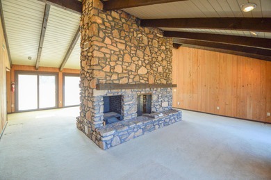 Welcome to this special lakefront property on 5 peaceful acres - photo 15
