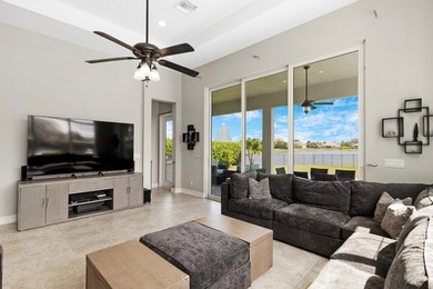 Flexible 4-bedroom home with a large guest suite/office that - photo 23