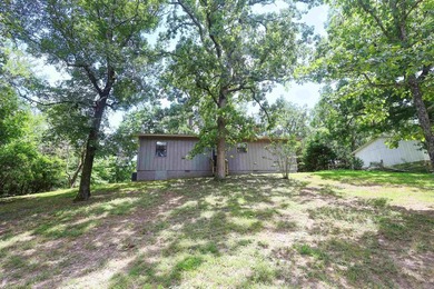 Move-in ready and located in the Lake Hamilton School District - photo 30