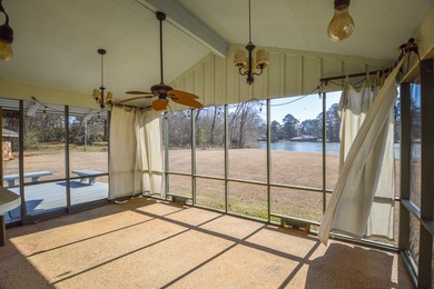 Welcome to this special lakefront property on 5 peaceful acres - photo 32