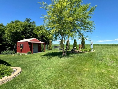 Back lot year-round home on the North Side of Roy Lake in - photo 34