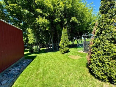 Back lot year-round home on the North Side of Roy Lake in - photo 42