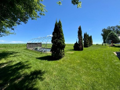 Back lot year-round home on the North Side of Roy Lake in - photo 44