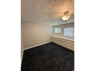 Updated single-wide mobile home in a highly desirable 55+ - photo 7