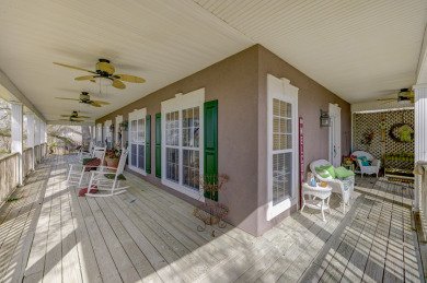 Magnificent example of classic southern charm! - photo 3