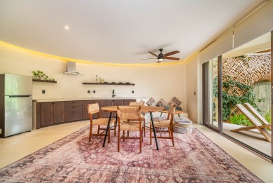 Luxurious Biophilic Design Penthouse with Rooftop Pool in Kan - photo 3
