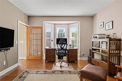 Nestled in one of Webster's most sought-after neighborhoods - photo 32