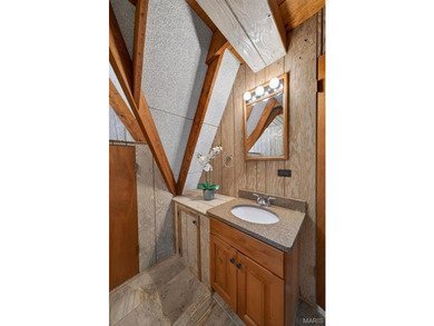Perfectly located on the shores of Whitetail Lake, this - photo 33