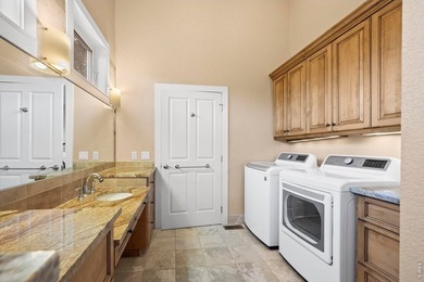 MULTI-GENERATIONAL LIVING OPPORTUNITY!! Welcome to 4398 Carter - photo 35
