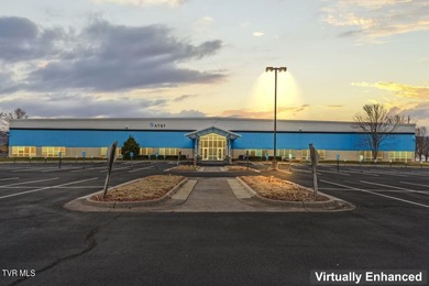 Former AT&T call center building with 54,683 sq ft. Steel frame - photo 4
