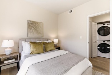 Beautifully updated 2 bd/2 ba condo in the desirable Redwood - photo 14