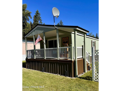 Enjoy lake and mountain views from your covered deck, a - photo 19