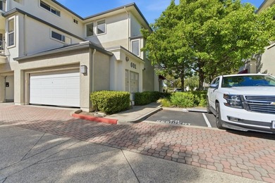 Beautifully updated 2 bd/2 ba condo in the desirable Redwood - photo 26
