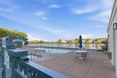Beautifully updated 2 bd/2 ba condo in the desirable Redwood - photo 27