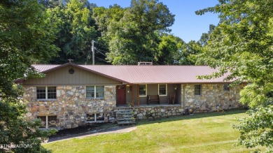 Tellico Lake Home For Sale in Tallassee Tennessee