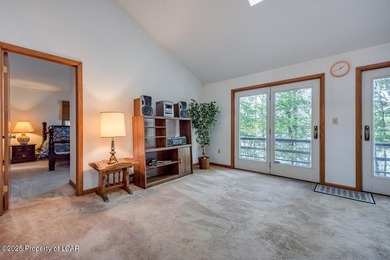 Attractive 3BR 2Bth cedar sided lakefront ranch offers stunning - photo 10