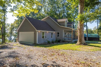 The lake is calling! Discover tranquility & luxury in this - photo 2