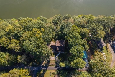 The lake is calling! Discover tranquility & luxury in this - photo 5