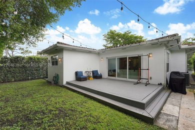 Completely remodeled 3/2 Coral Gables home on charming Catalonia - photo 22